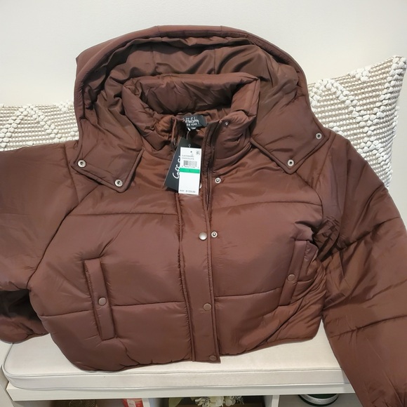 CoffeeShop Juniors’ Cropped Hooded Puffer Coat - Picture 2 of 3